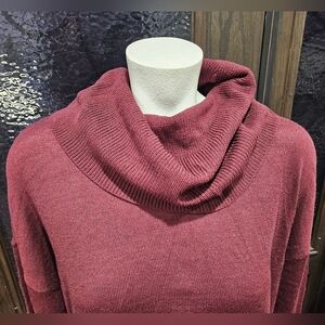 Grace Brand. Ladies Burgundy, cowl neck, soft cozy, long sweater Sz. Medium